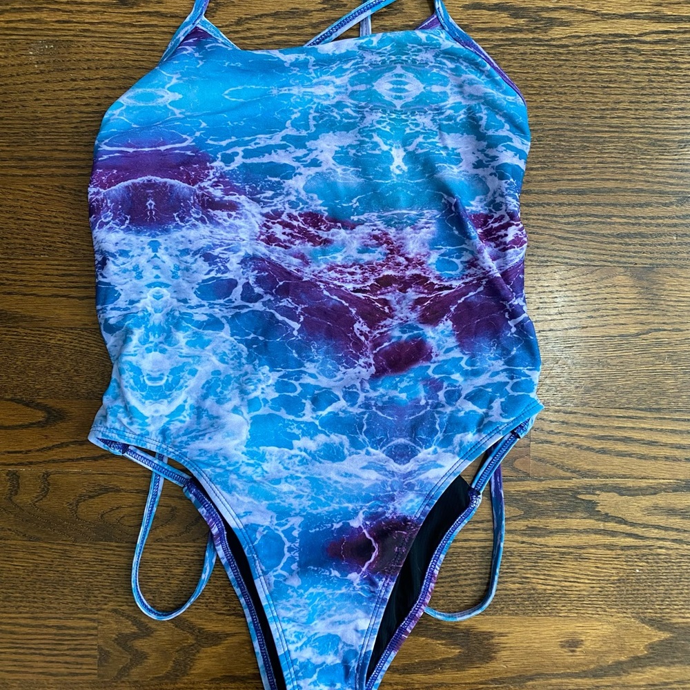 Jolyn onesie tie back size 34